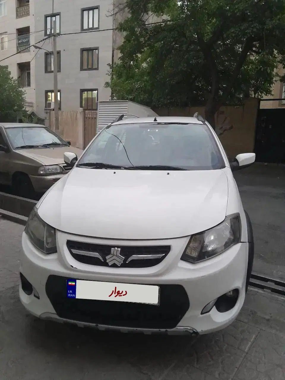 خودرو کوییک، معمولی آگهی ann_19868738