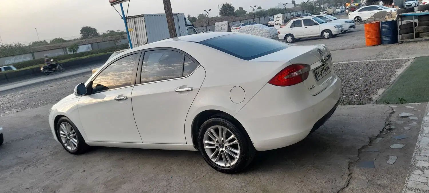 جک J5 اتوماتیک - 1393