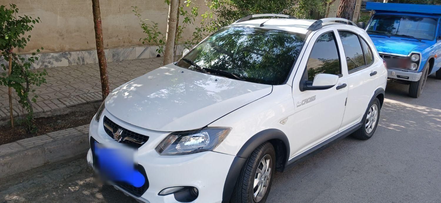 خودرو کوییک، معمولی آگهی ann_19869019