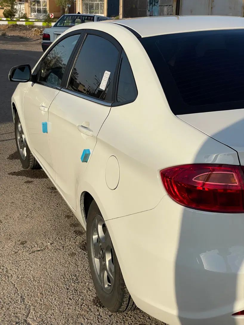 جک J4 اتوماتیک ساده - 1400