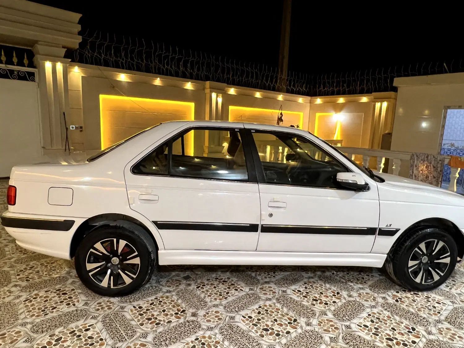 پژو پارس LX - 1400