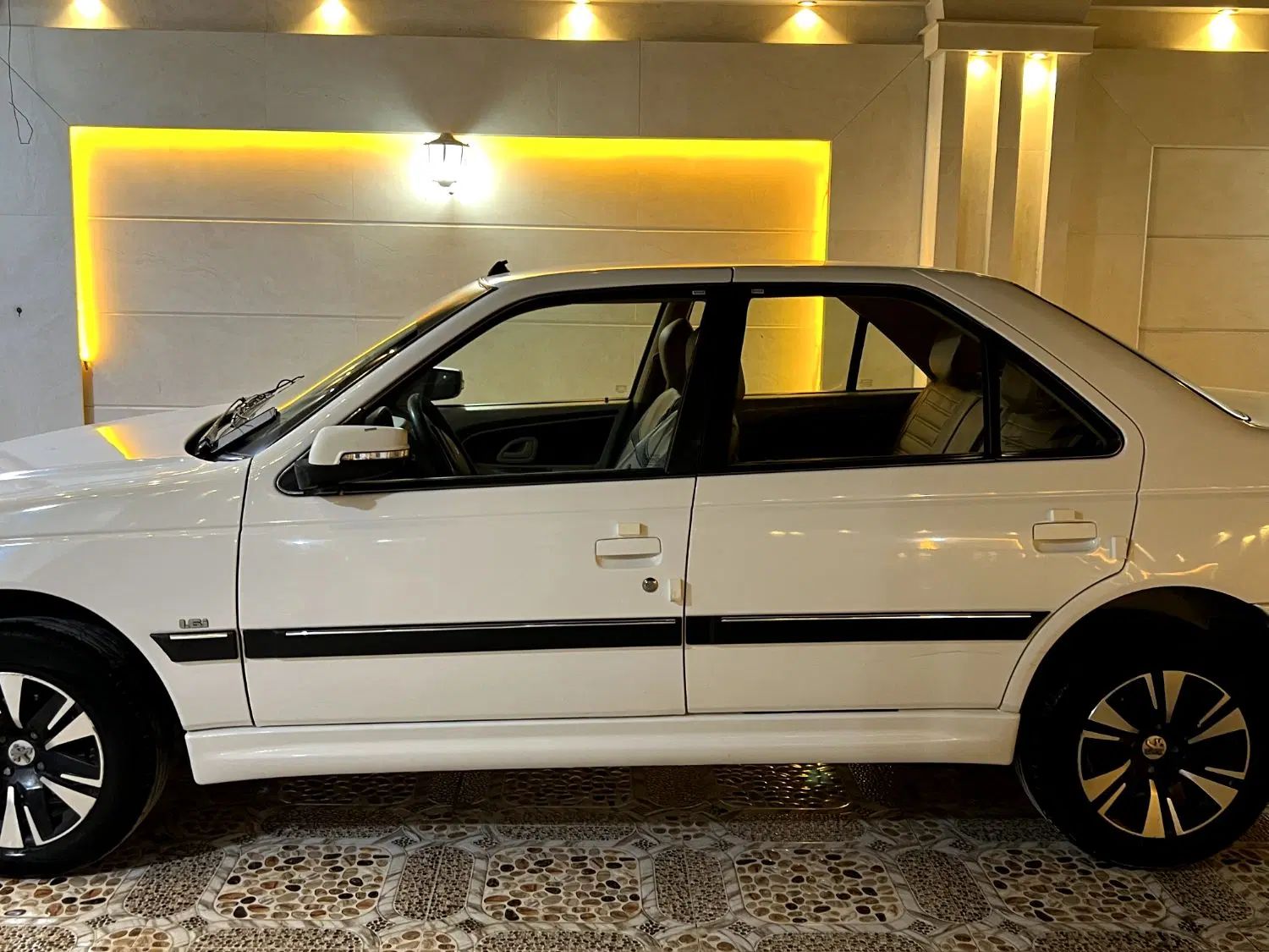 پژو پارس LX - 1400