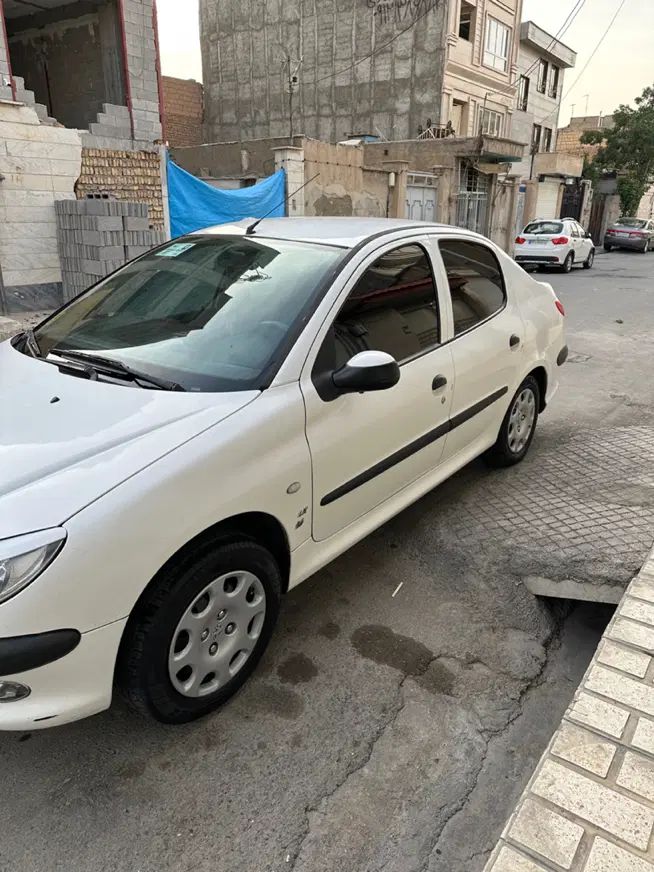 خودرو پژو، ۲۰۶ صندوق دار آگهی ann_19869339