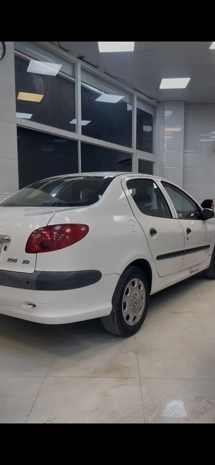 پژو ۲۰۶ صندوق دار v8 - 1399