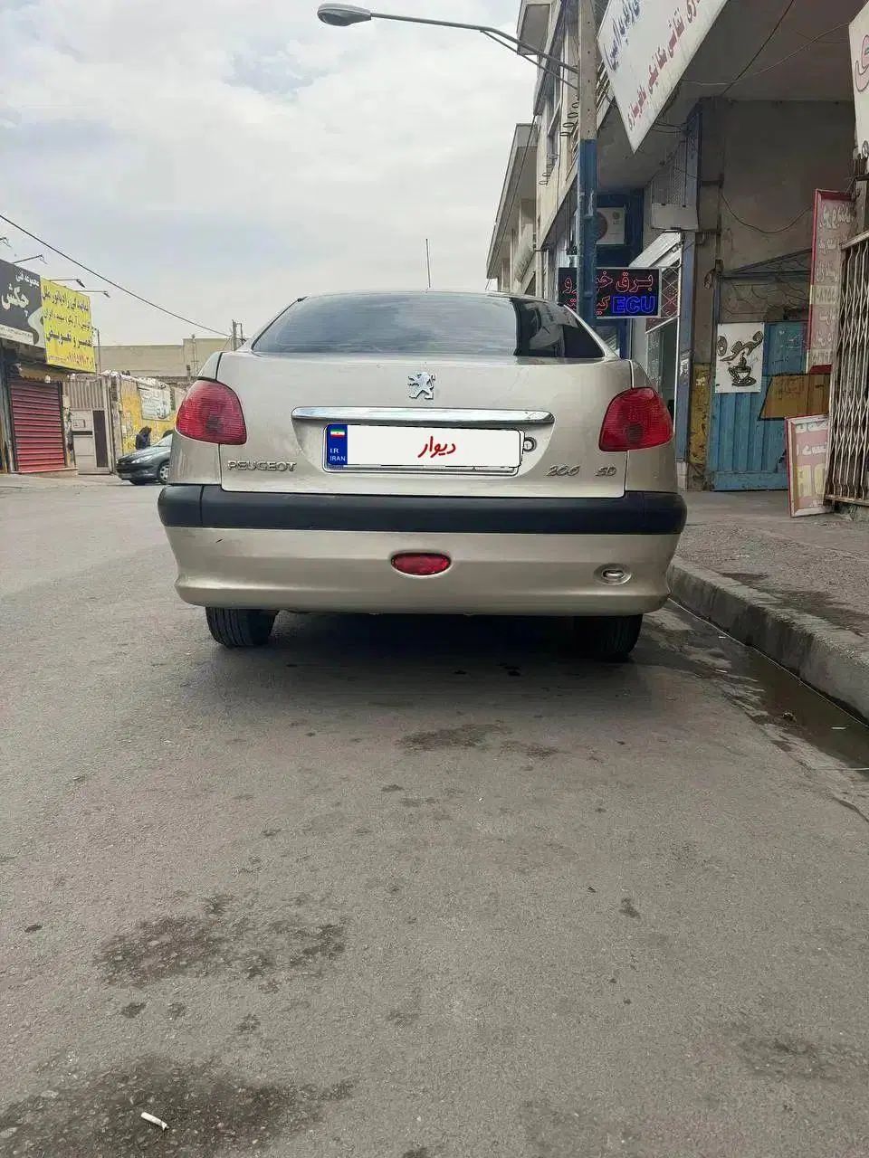 پژو ۲۰۶ صندوق دار v8 - 1386
