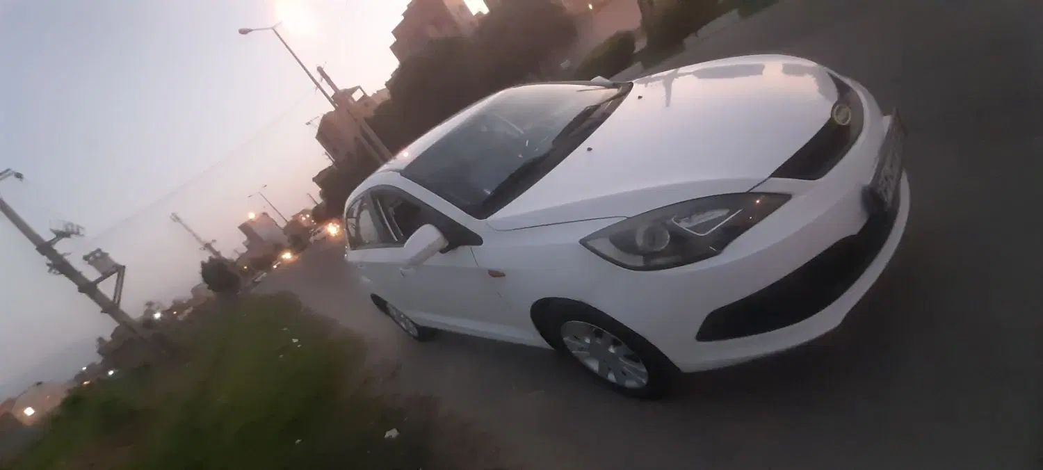 ام وی ام 315 صندوقدار اسپرت دنده‌ای - 1395
