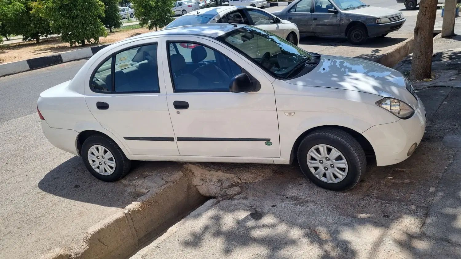 تیبا صندوق دار SX - 1397