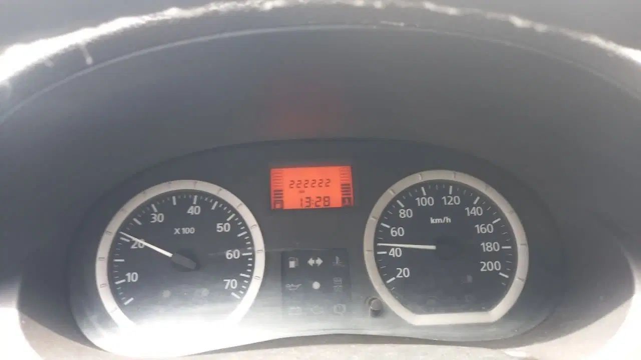 رنو تندر 90 E2 - 1388