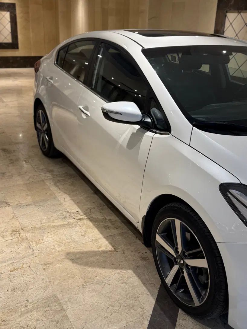 کیا سراتو 2.0 لیتر اتوماتیک GT لاین - 2017