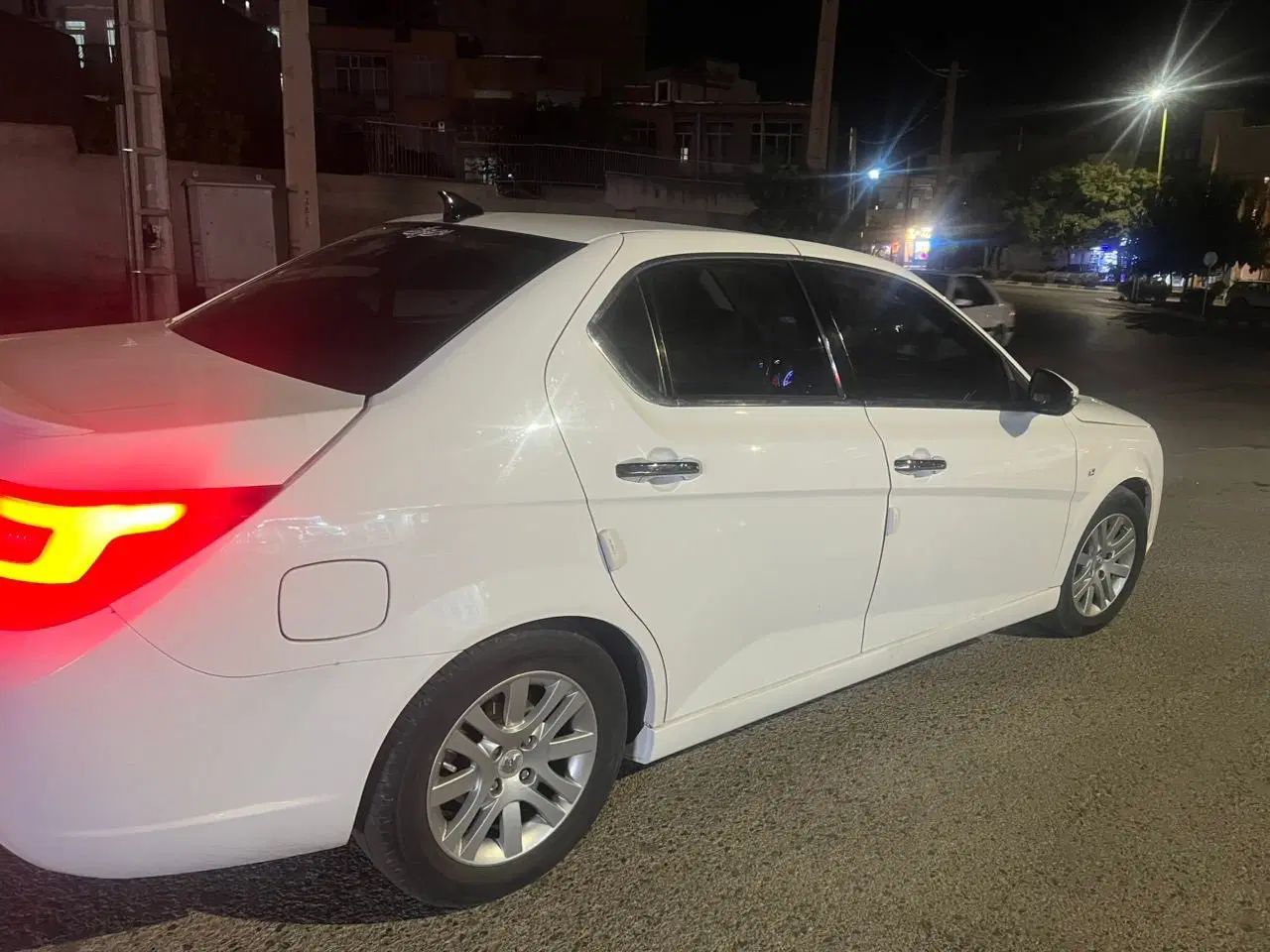 دنا پلاس تیپ ۲ سانروف ۴ ایربگ - 1400