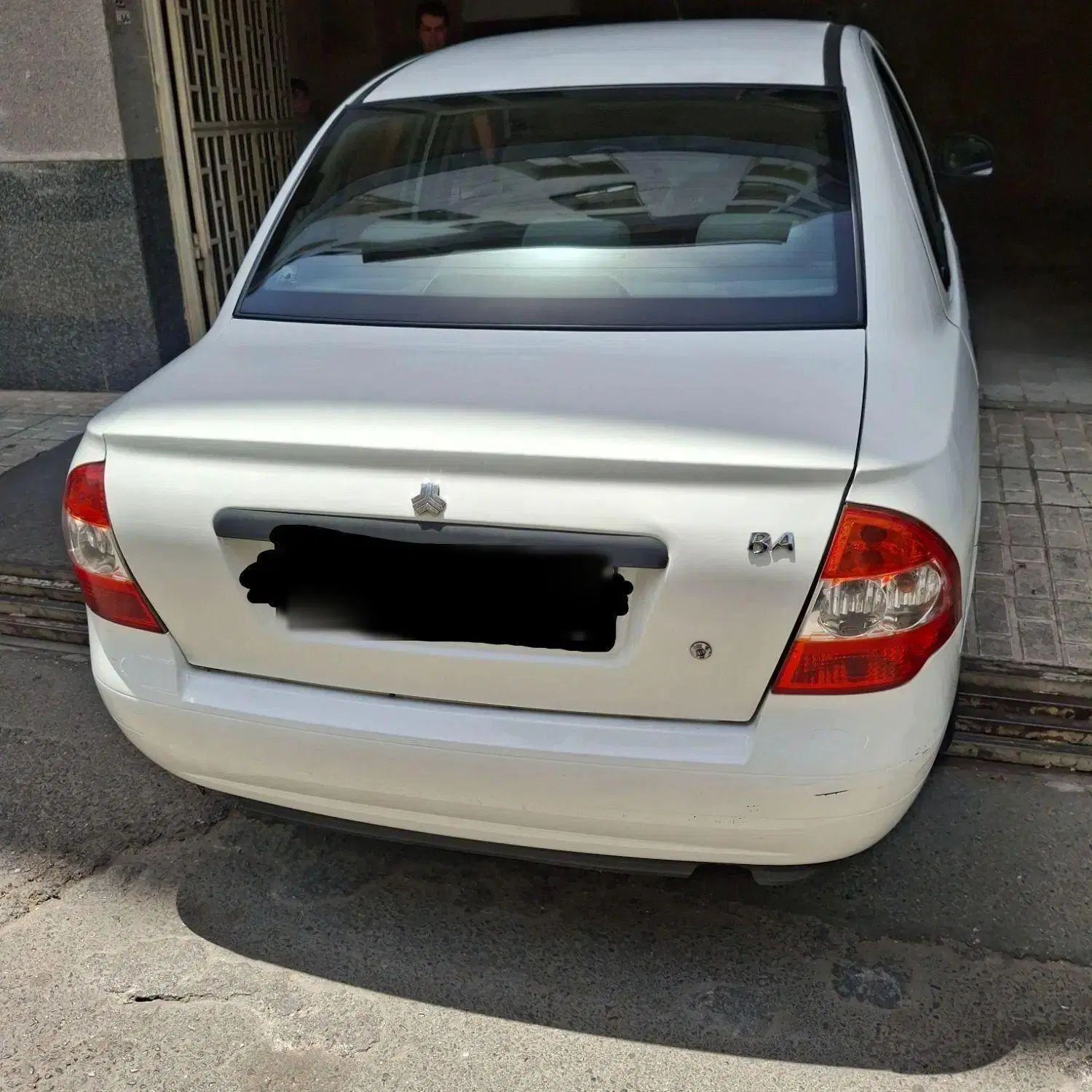 تیبا صندوق دار SX - 1400