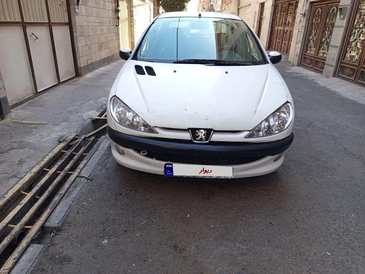 پژو ۲۰۶ صندوق دار v8 - 1390