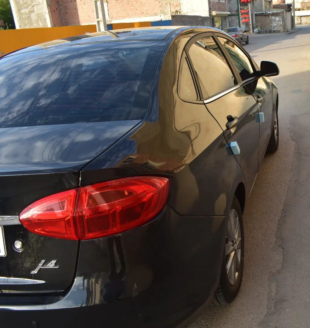 جک J4 اتوماتیک ساده - 1403