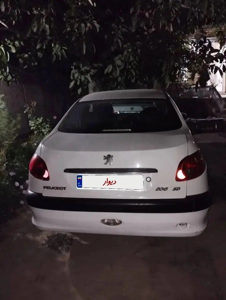 پژو ۲۰۶ صندوق دار v8 - 1389
