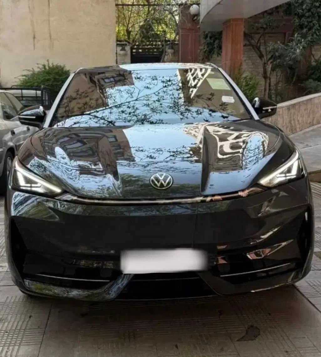 فولکس گلف GTI - 2025