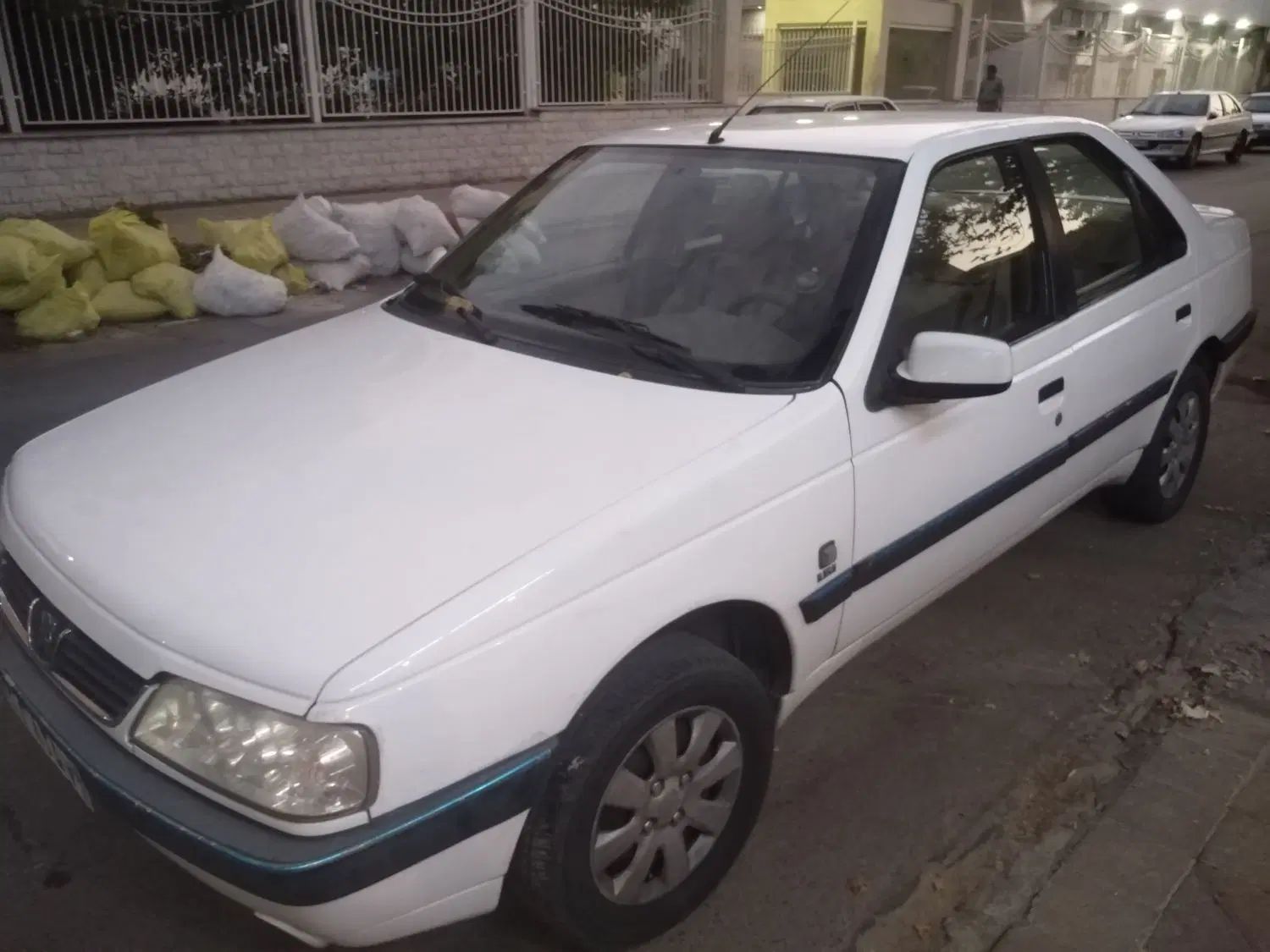پژو 405 SLX بنزینی TU5 - 1391