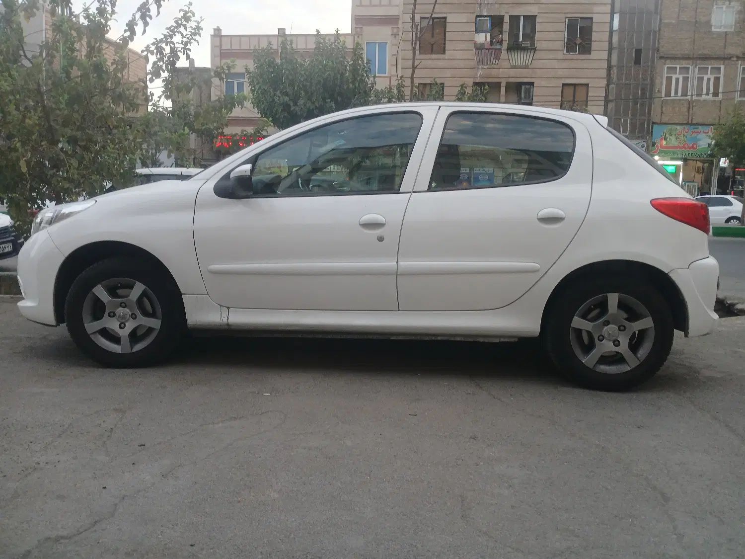 پژو 207 اتوماتیک - 1390