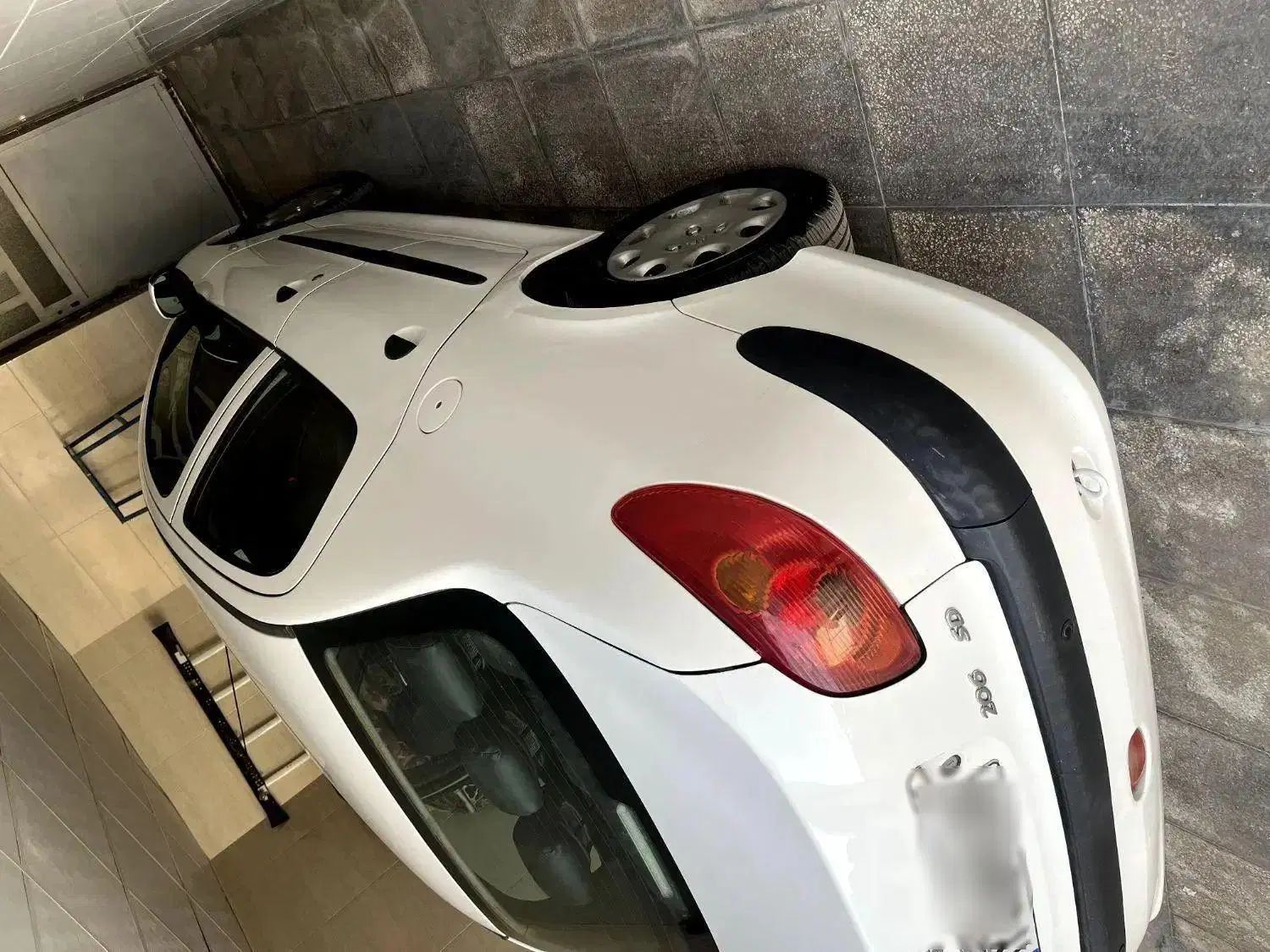 پژو ۲۰۶ صندوق دار v8 - 1394