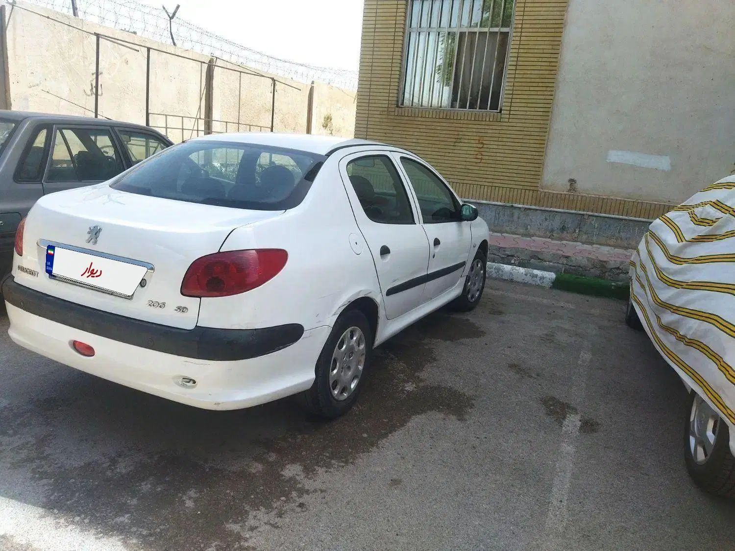 پژو ۲۰۶ صندوق دار v8 - 1394