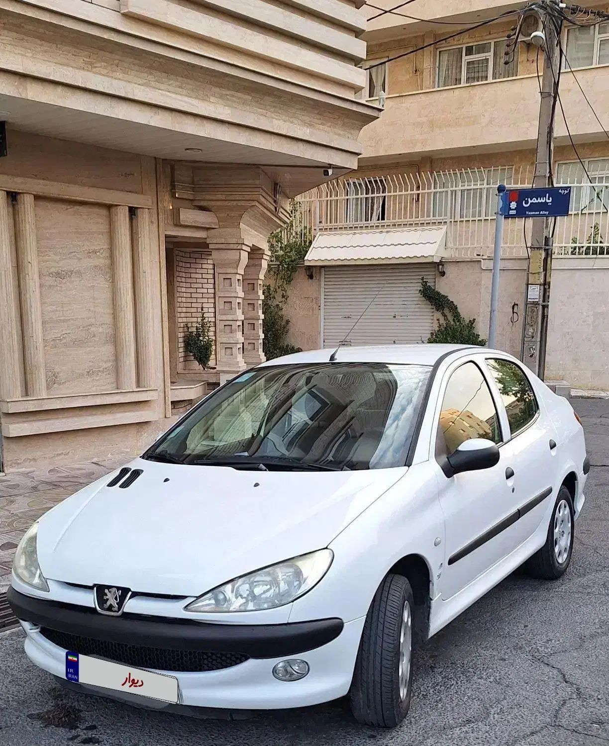 پژو ۲۰۶ صندوق دار v8 - 1392