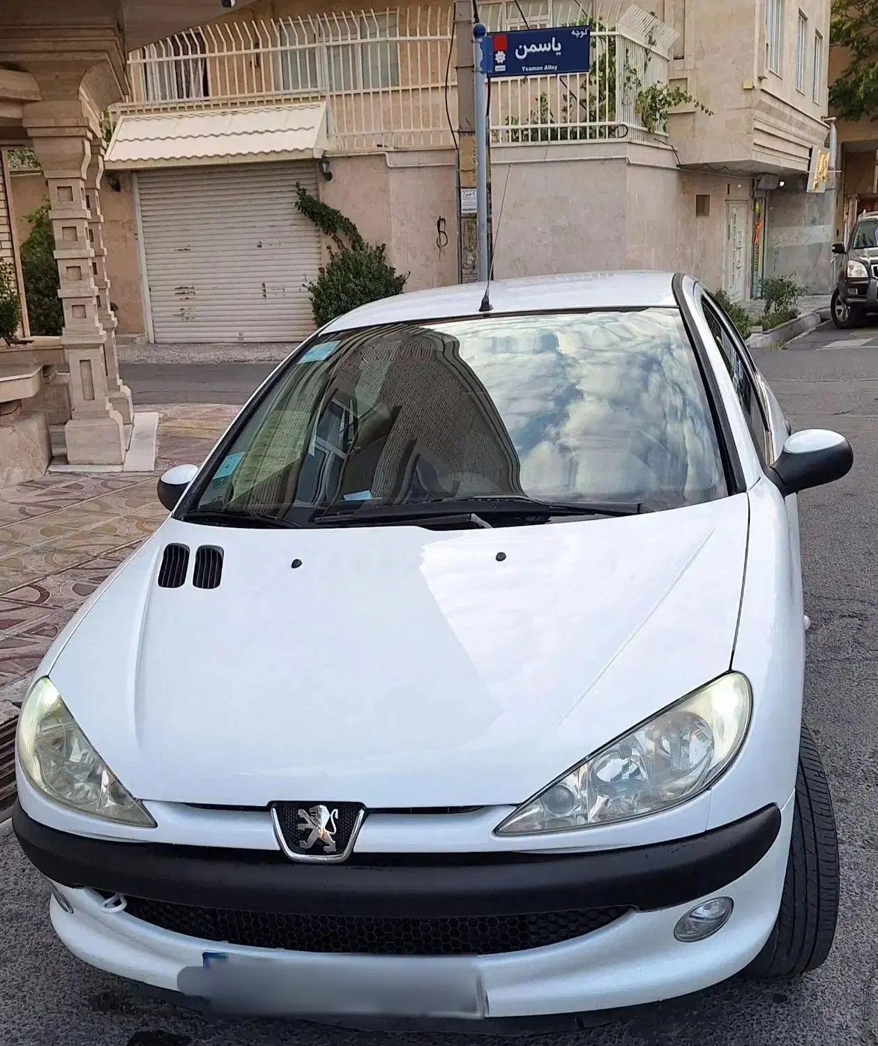 پژو ۲۰۶ صندوق دار v8 - 1392