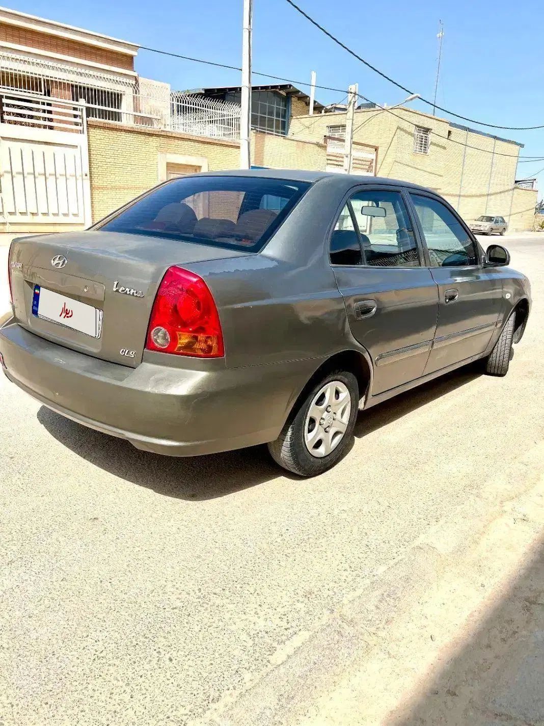 هیوندای ورنا دنده‌ ای - 1385
