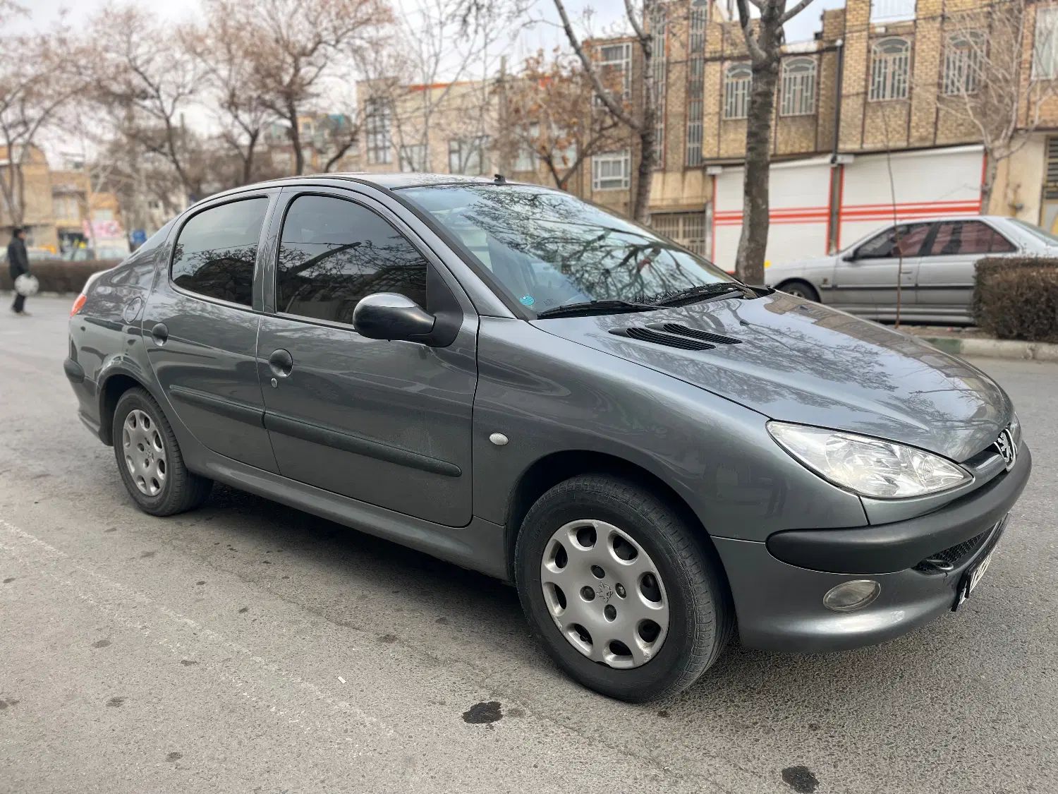 پژو ۲۰۶ صندوق دار v8 - 1393