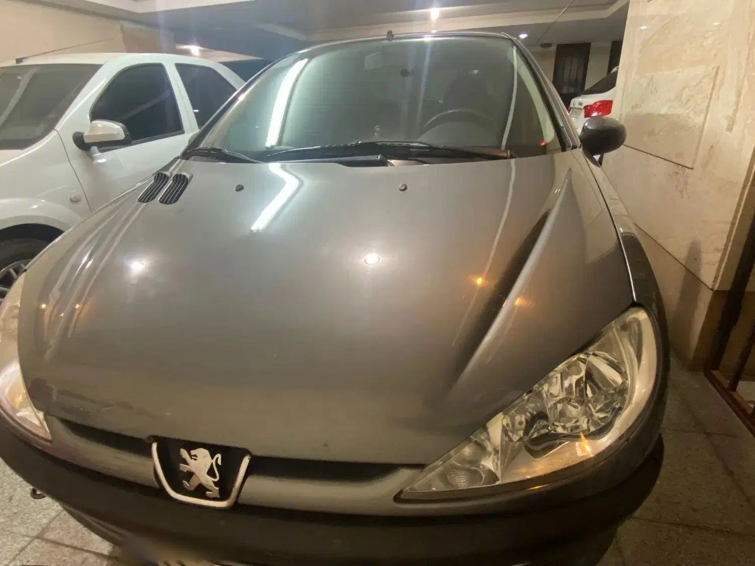 پژو ۲۰۶ صندوق دار v8 - 1397