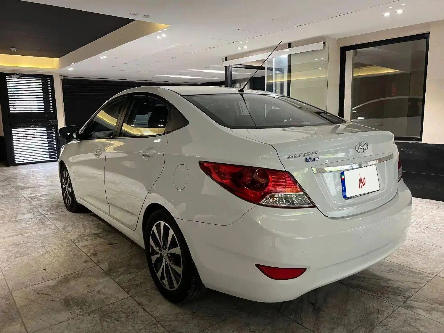 هیوندای اکسنت 1.6 لیتر بلو - 2015