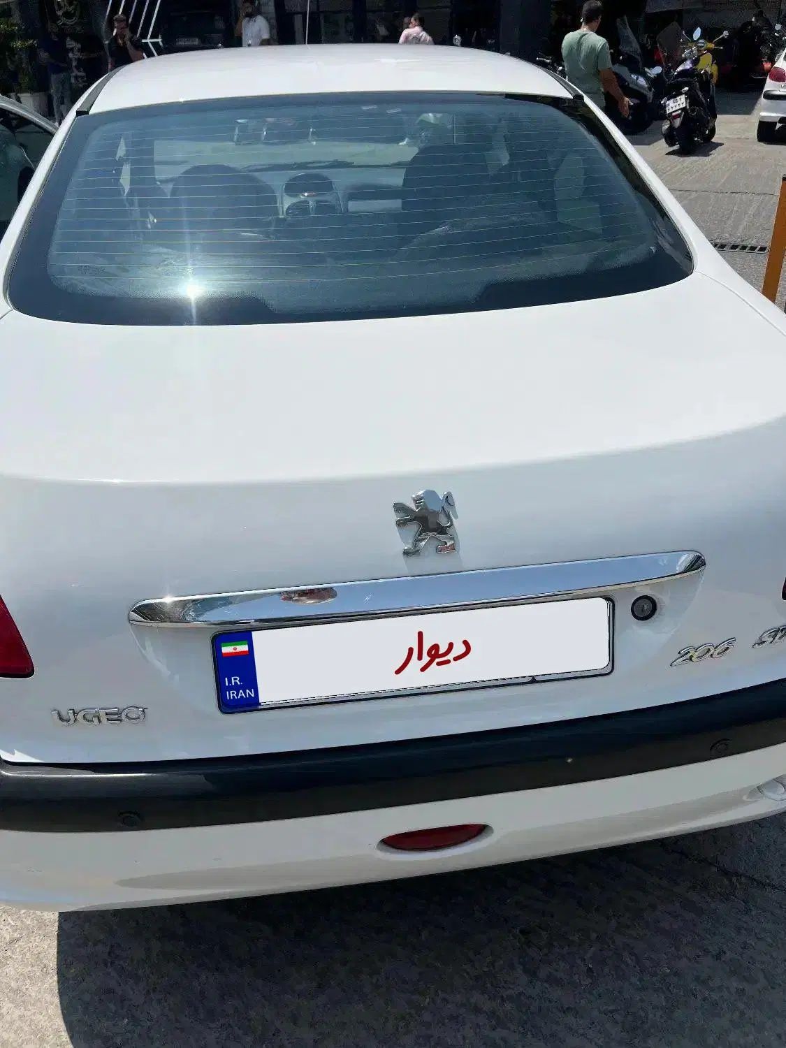 پژو ۲۰۶ صندوق دار v8 - 1395