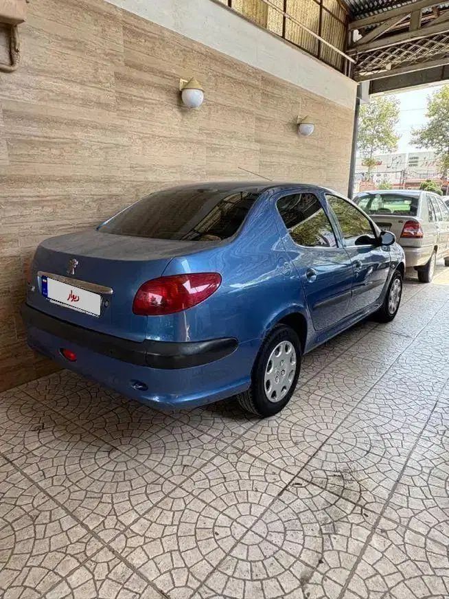 پژو ۲۰۶ صندوق دار v8 - 1393