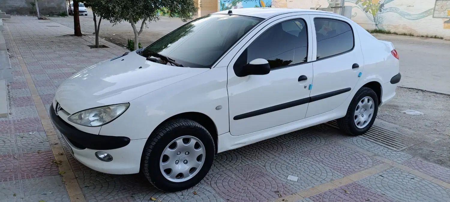 پژو ۲۰۶ صندوق دار v8 - 1390