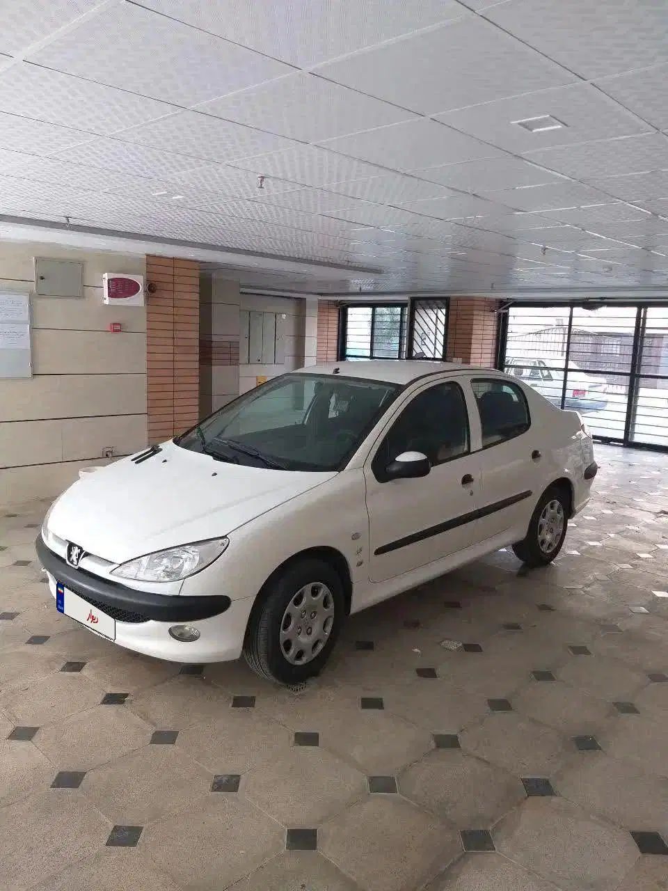 پژو ۲۰۶ صندوق دار v8 - 1395