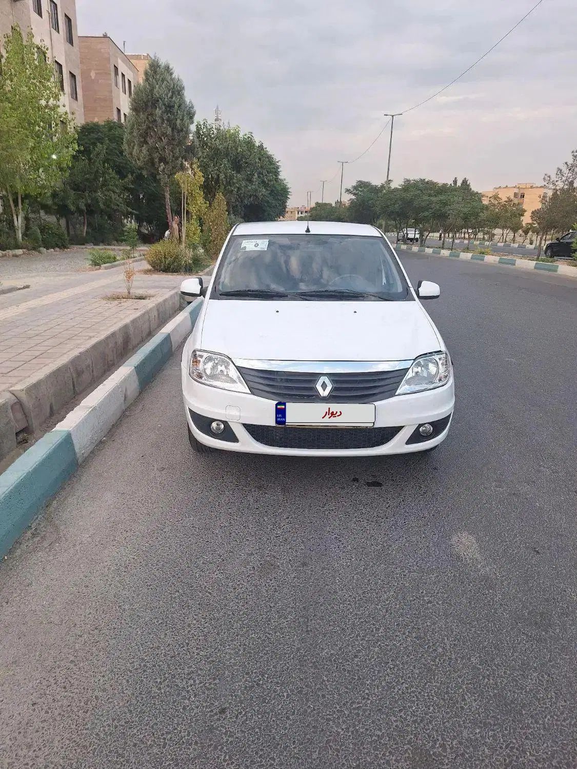 رنو تندر 90 پلاس اتوماتیک - 1396