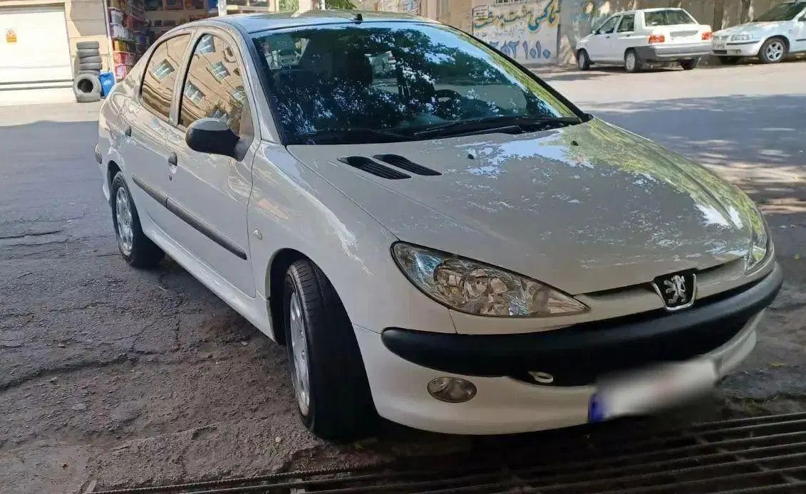 پژو ۲۰۶ صندوق دار v8 - 1396
