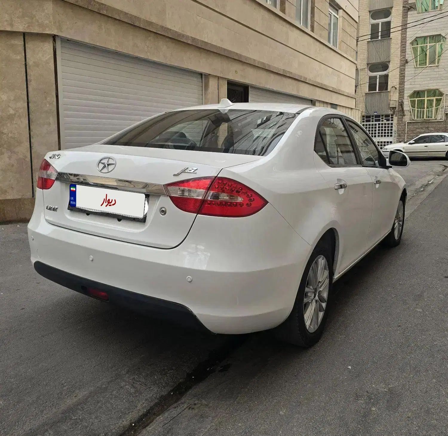 جک J5 اتوماتیک - 1395