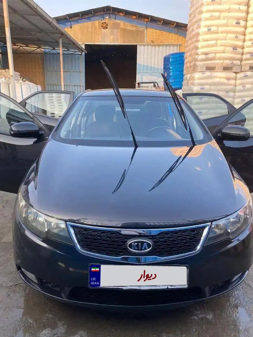 کیا سراتو 2.0 لیتر اتوماتیک GT لاین - 2016