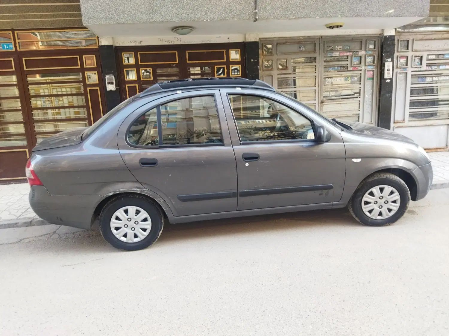تیبا صندوق دار EX - 1395