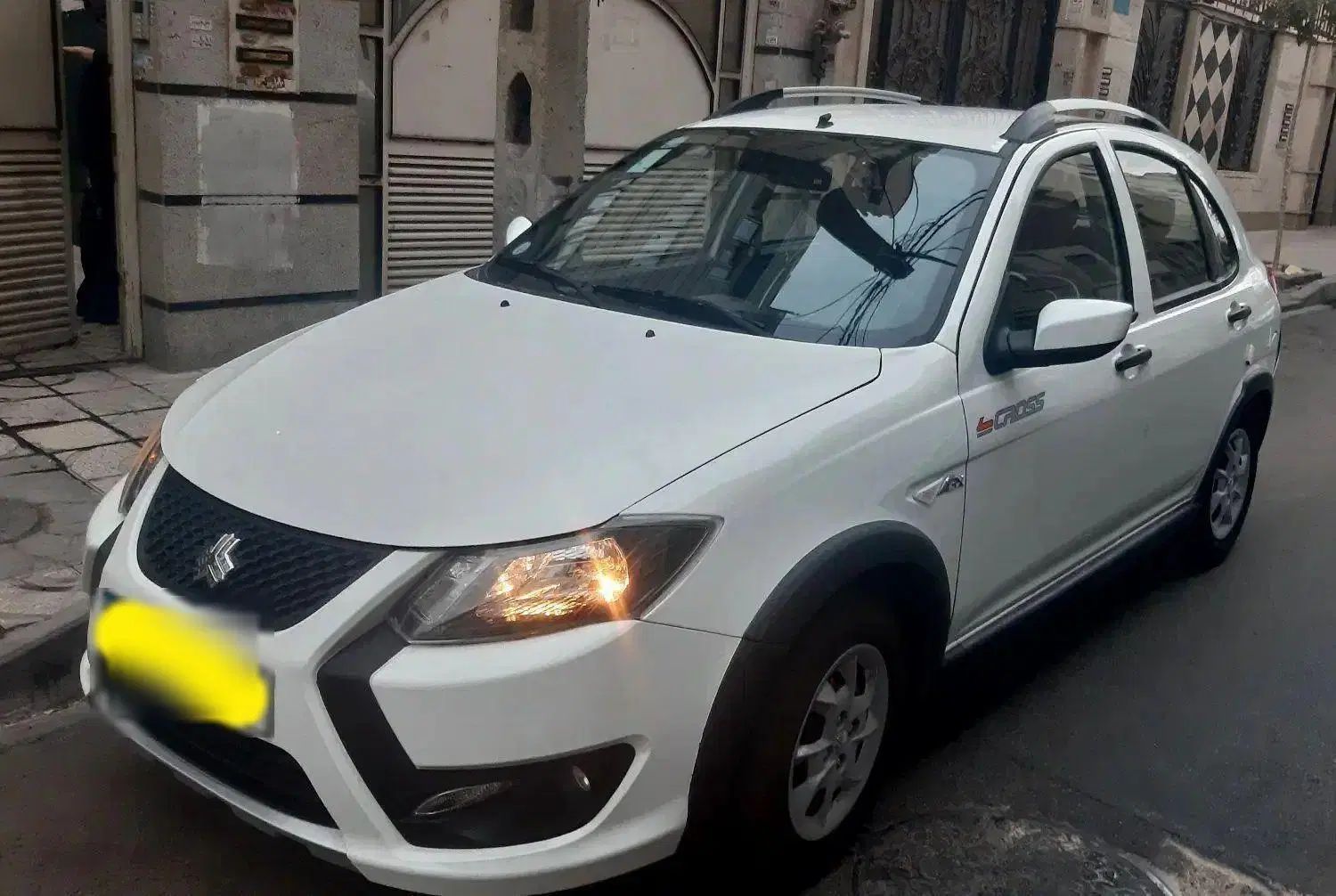 خودرو کوییک، معمولی آگهی ann_19873916