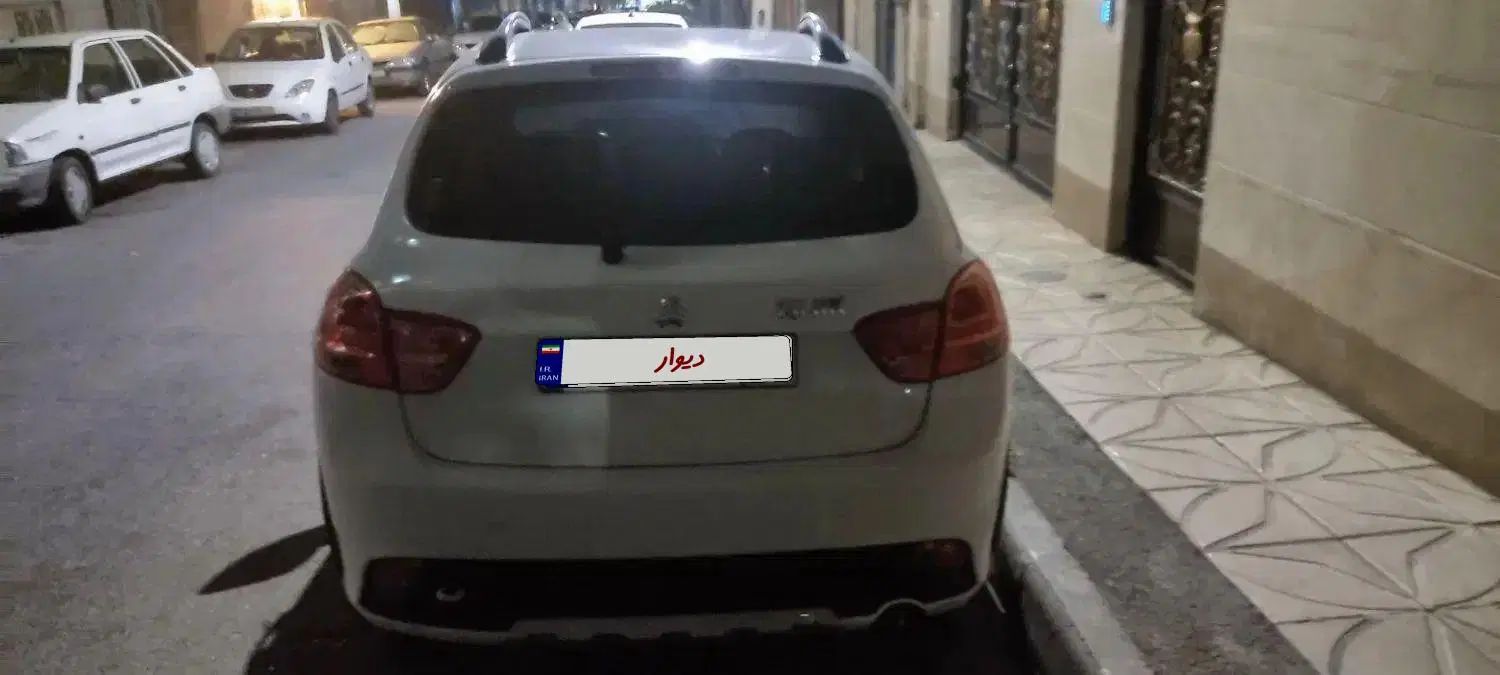 خودرو کوییک، معمولی آگهی ann_19874277