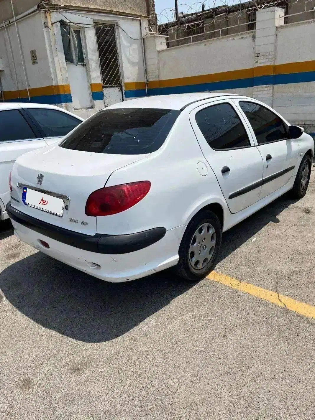پژو ۲۰۶ صندوق دار v8 - 1396