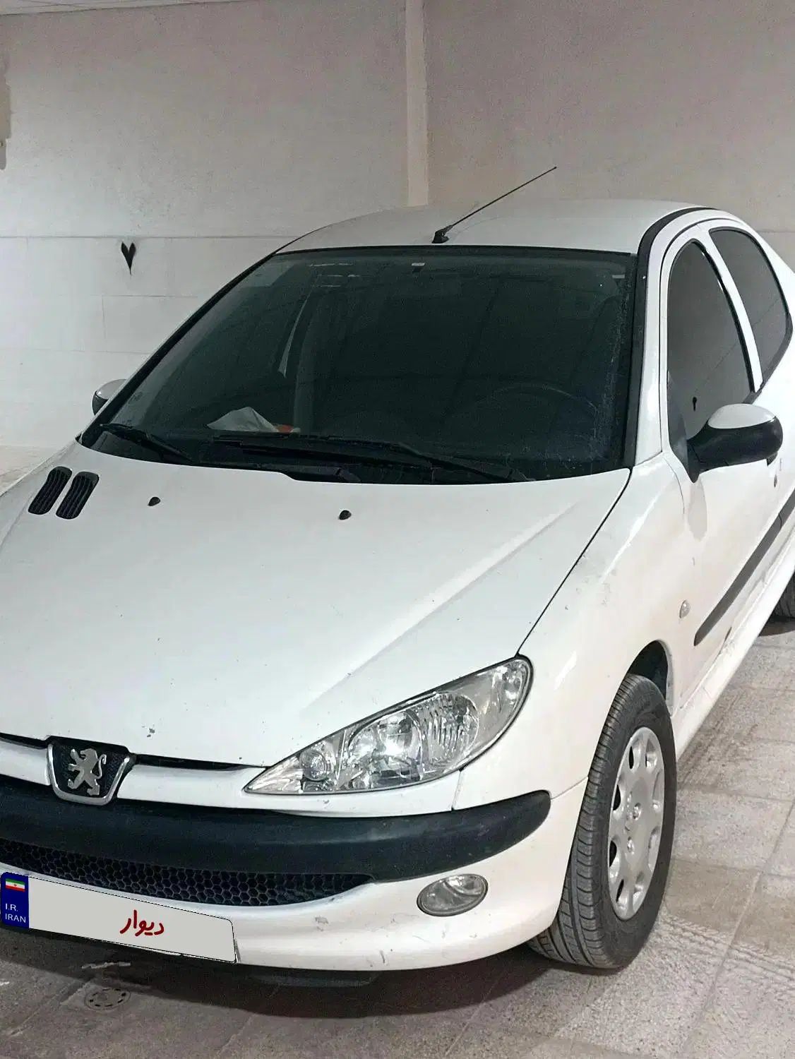 پژو ۲۰۶ صندوق دار v8 - 1396