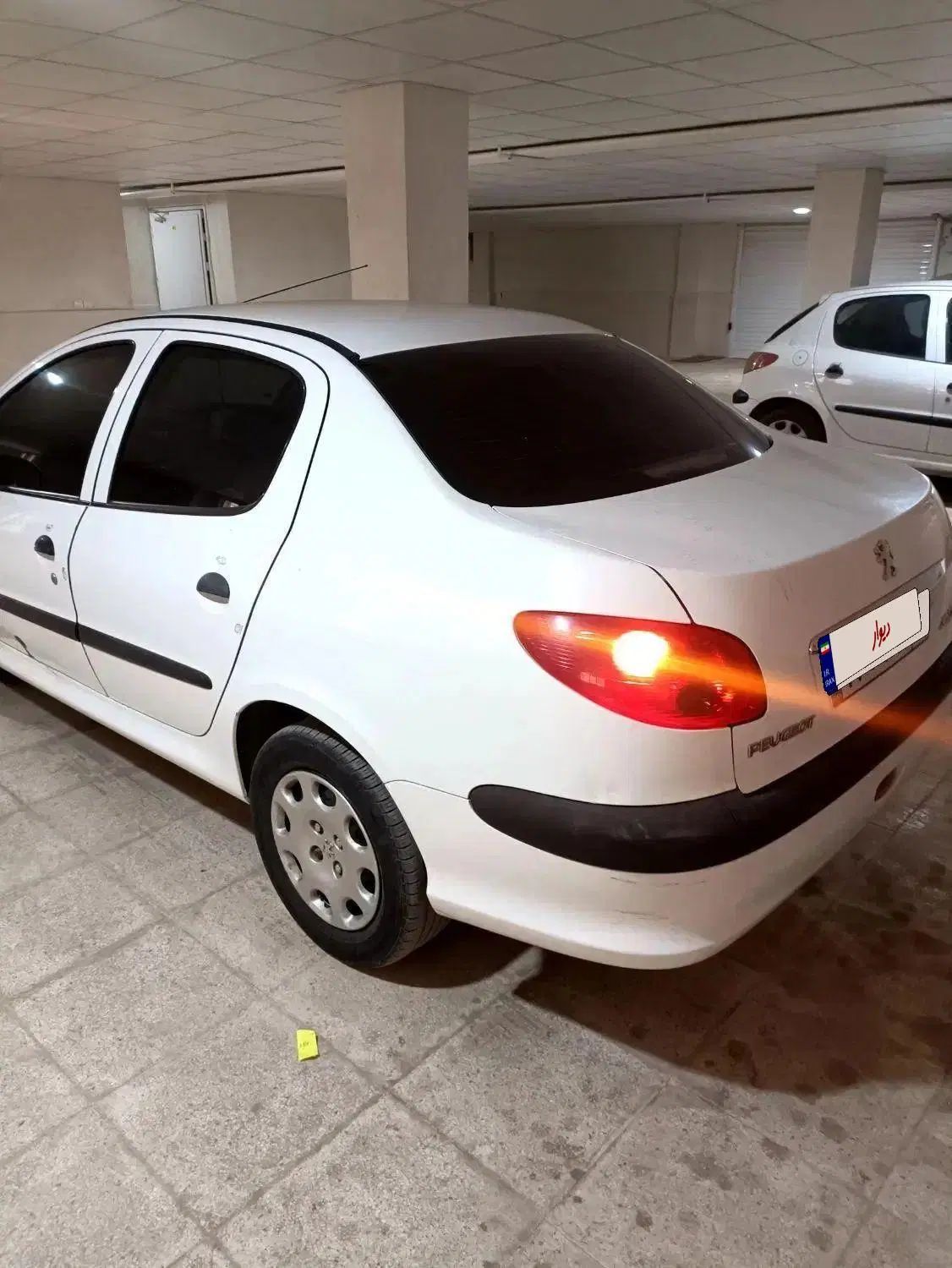 پژو ۲۰۶ صندوق دار v8 - 1396