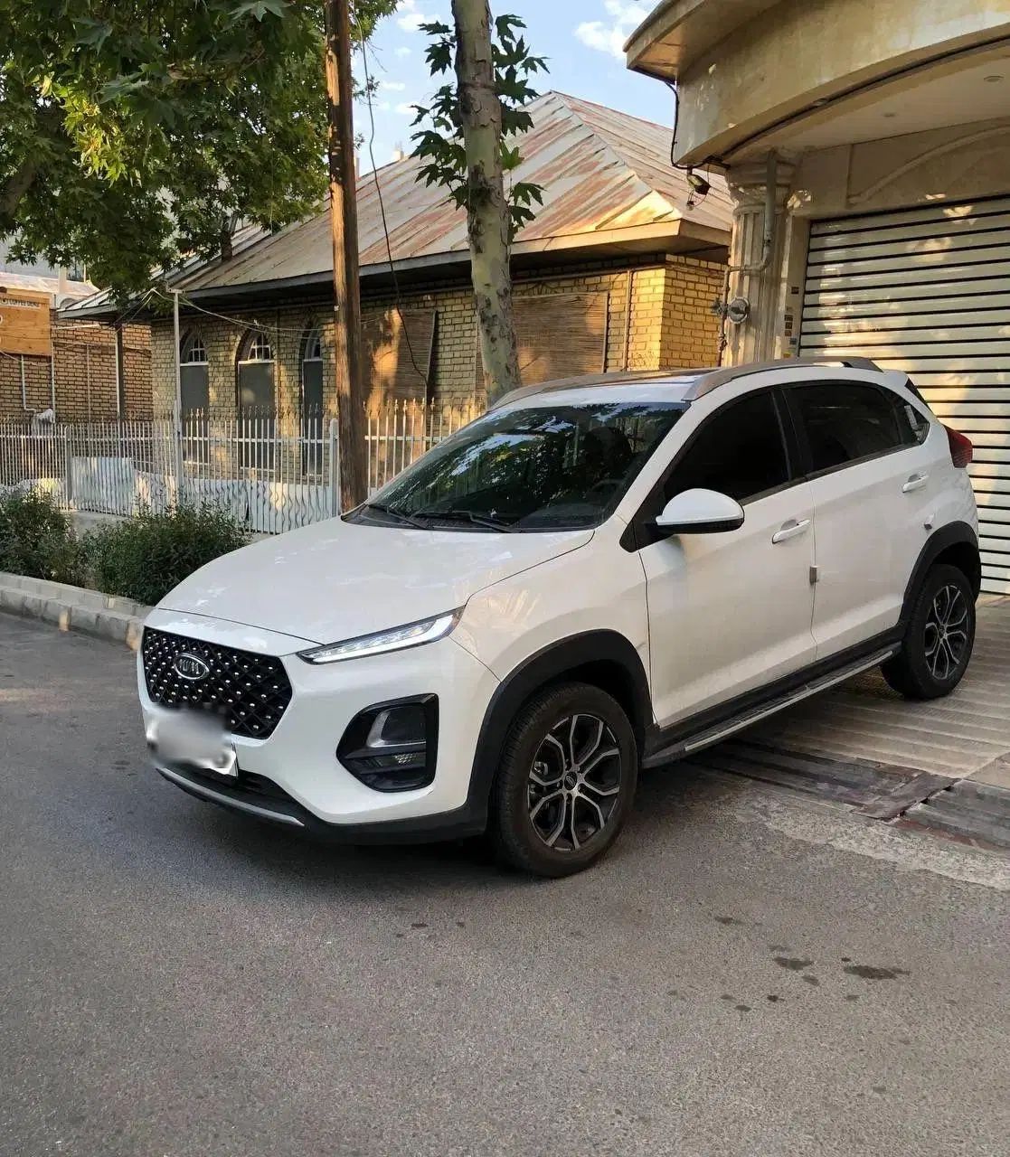 ام وی ام X22 دنده ای اسپرت لاکچری - 1403