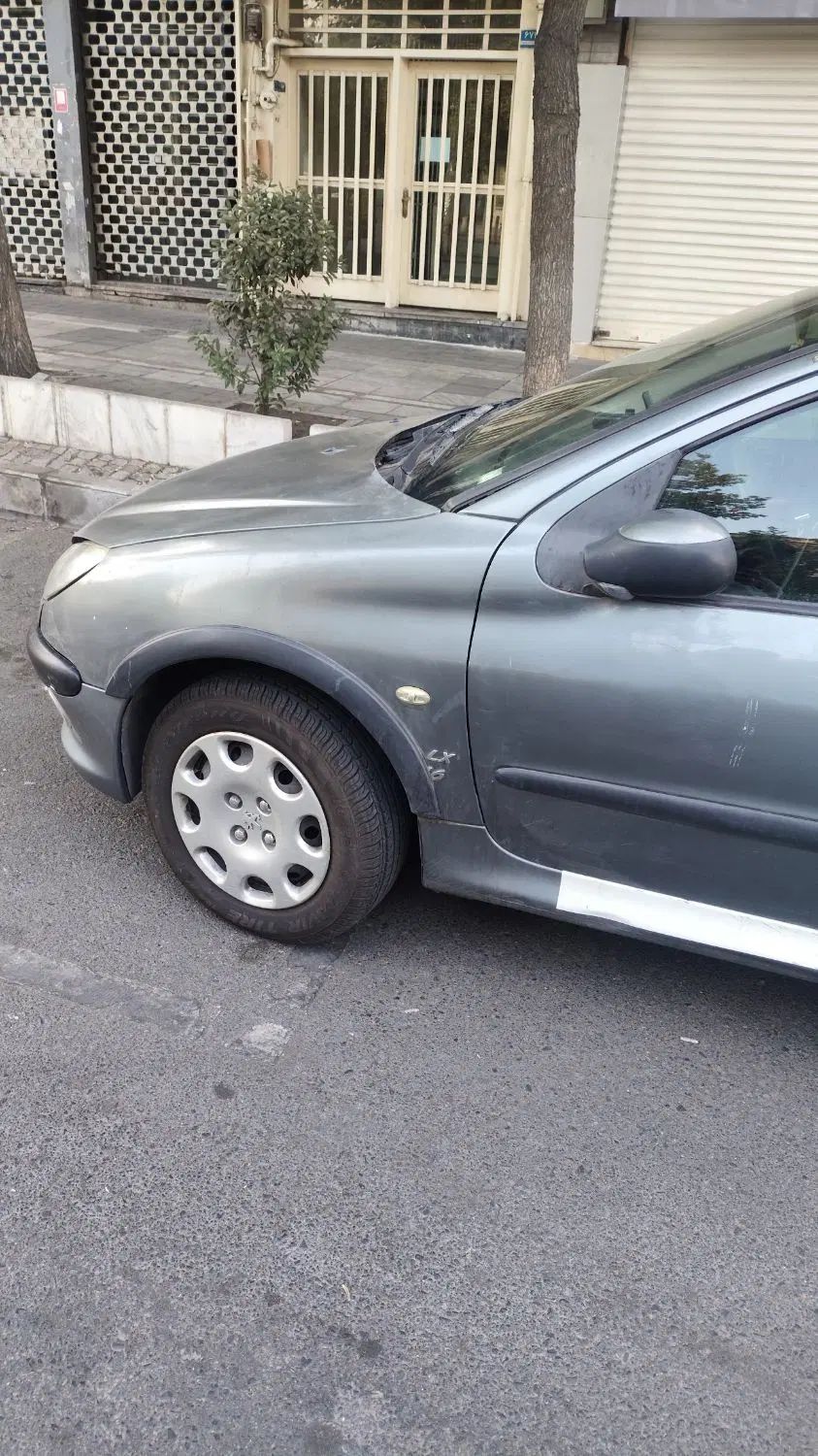 پژو ۲۰۶ صندوق دار v8 - 1393