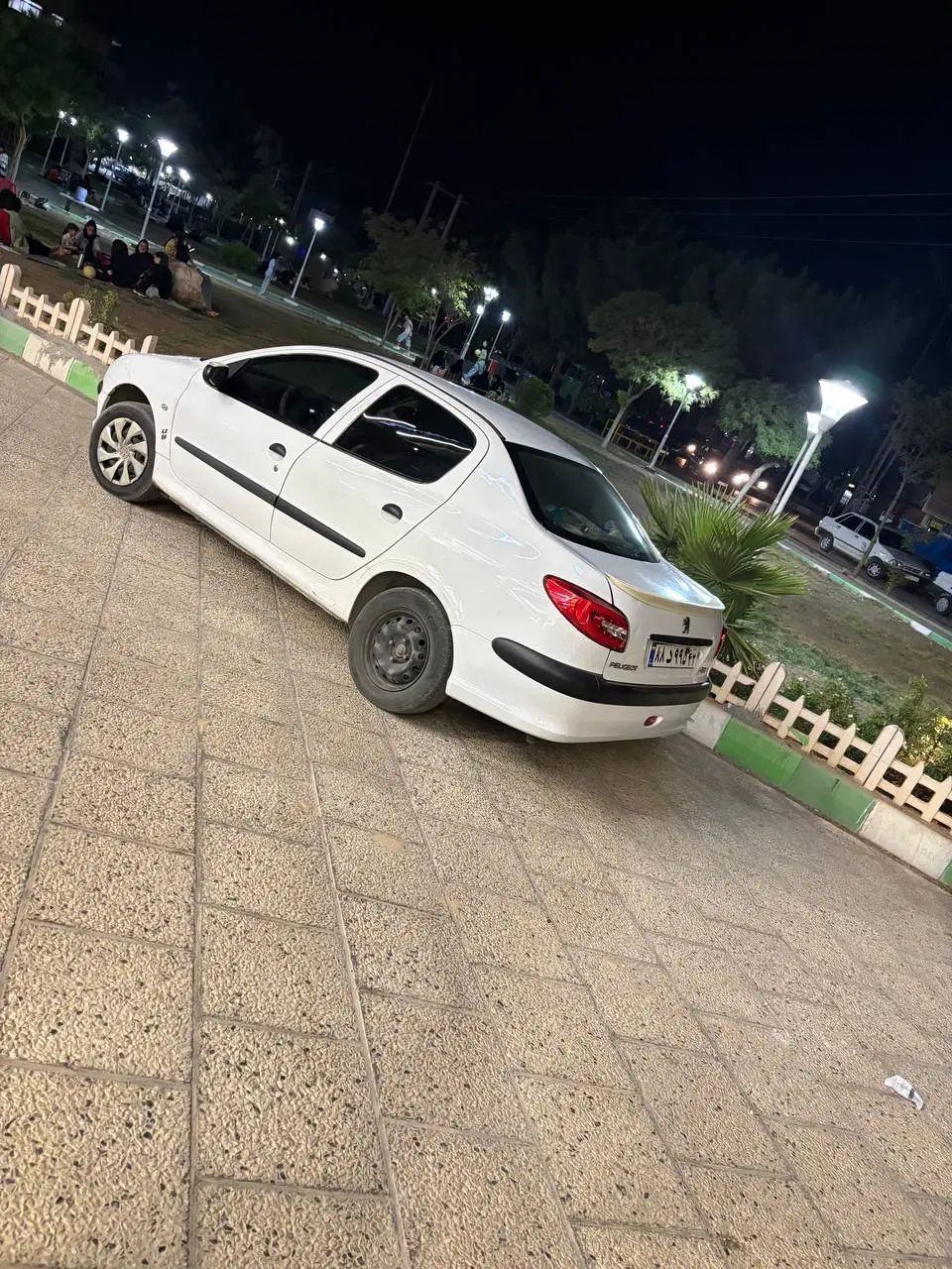 پژو ۲۰۶ صندوق دار v8 - 1391