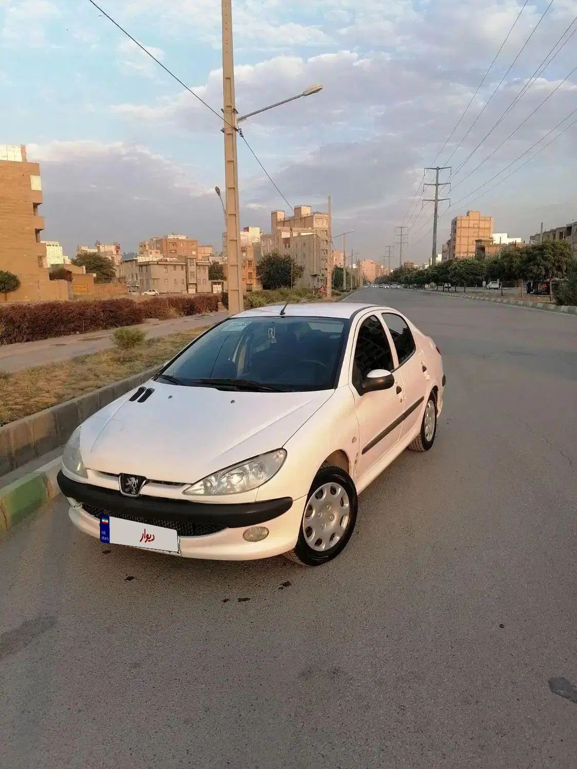 پژو ۲۰۶ صندوق دار v8 - 1396