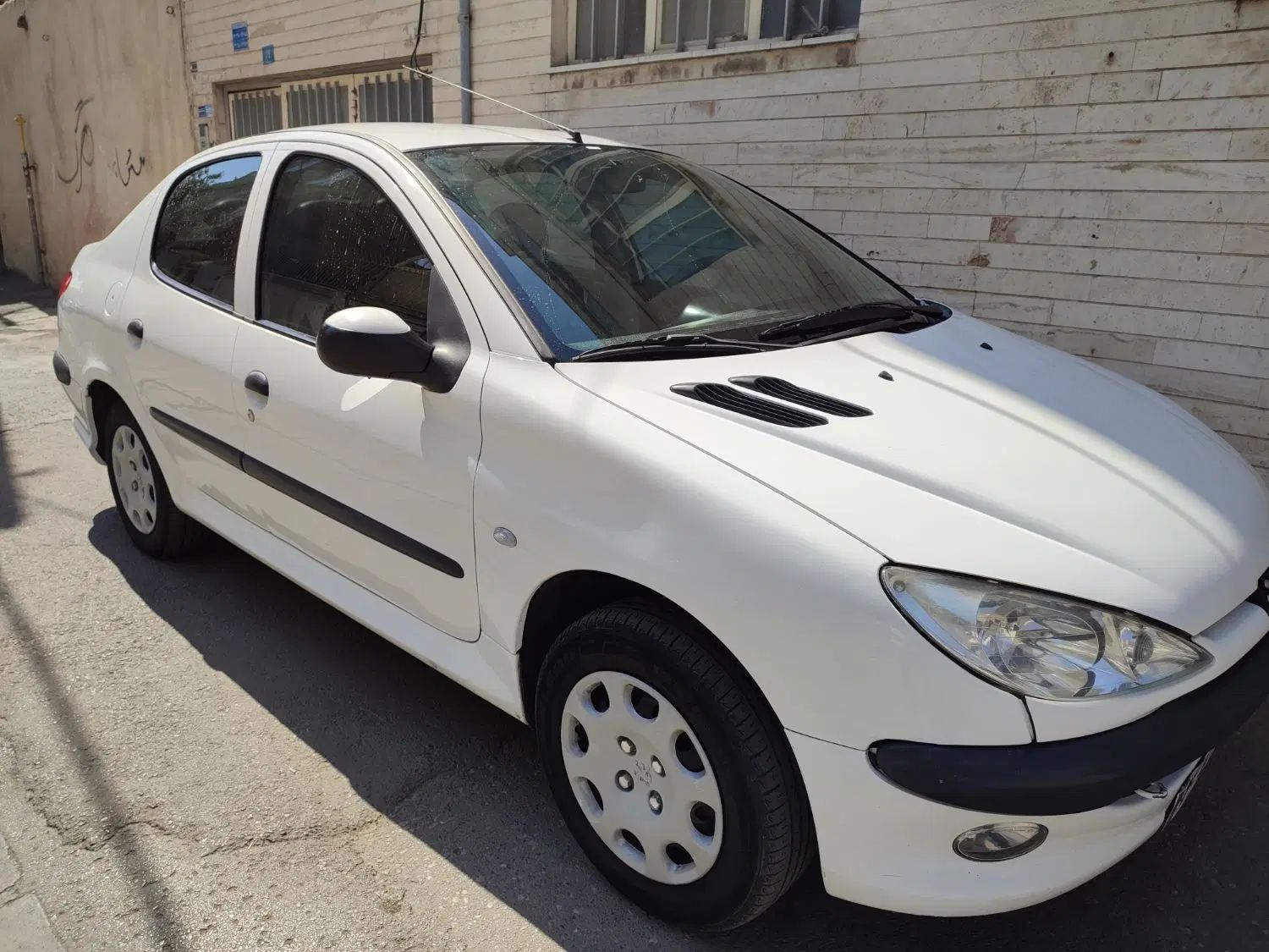 پژو ۲۰۶ صندوق دار v8 - 1395