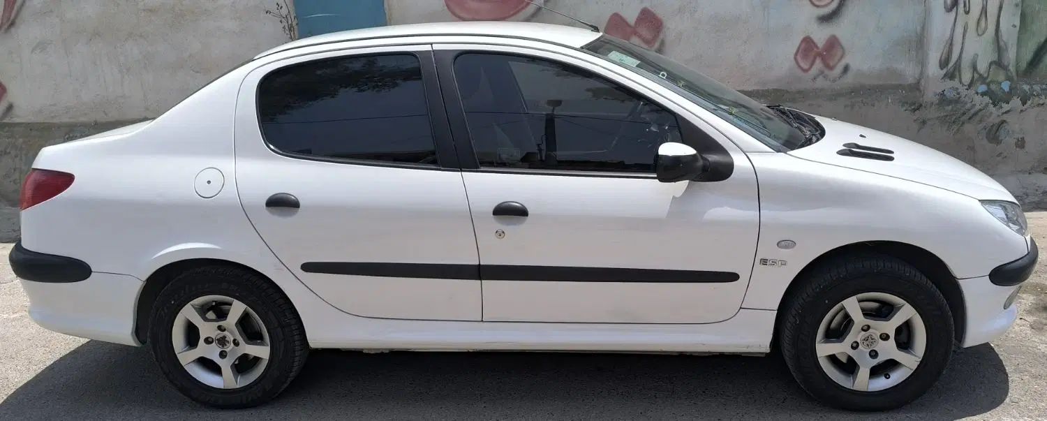 پژو ۲۰۶ صندوق دار v8 - 1390
