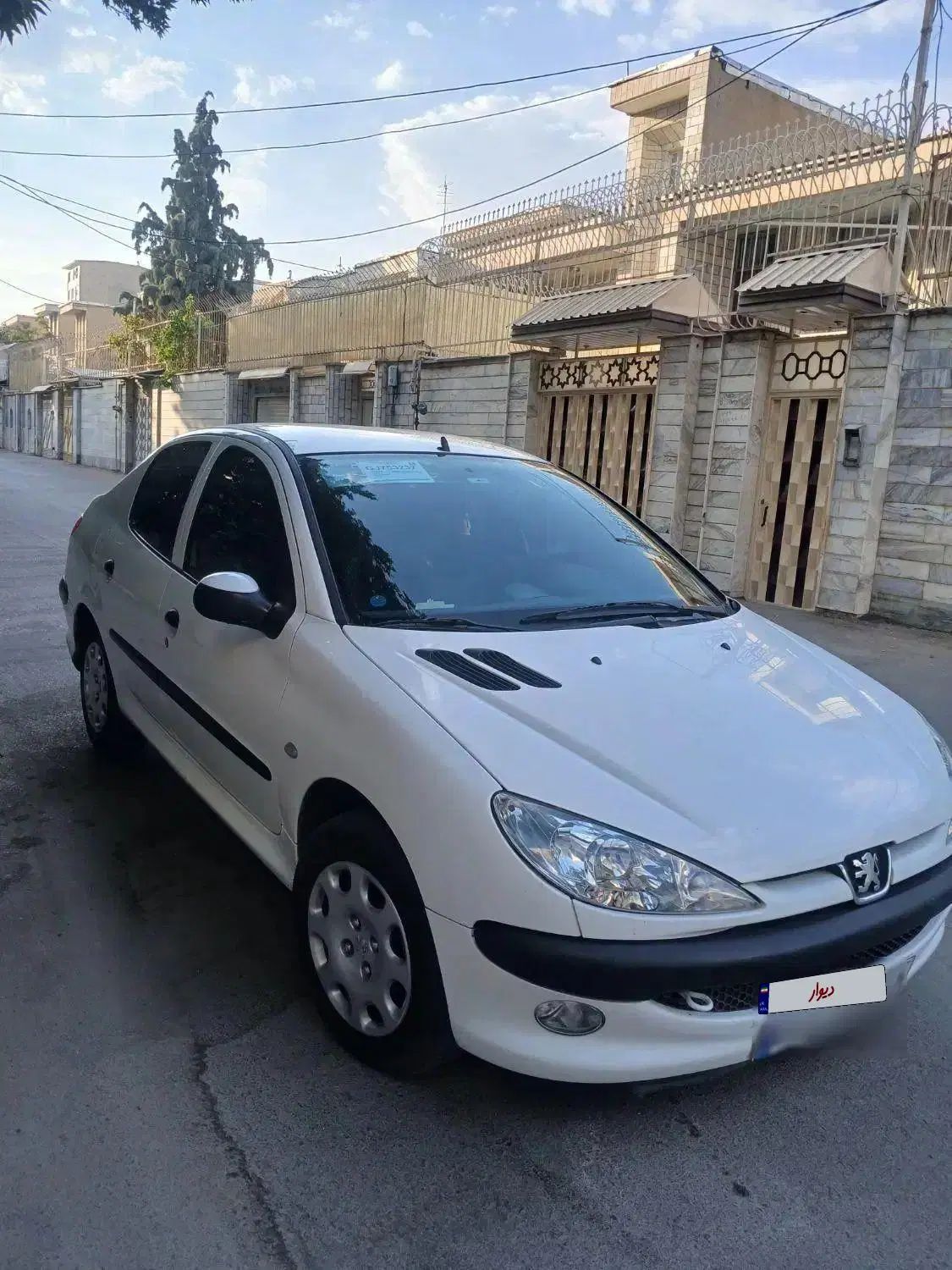 پژو ۲۰۶ صندوق دار v8 - 1395